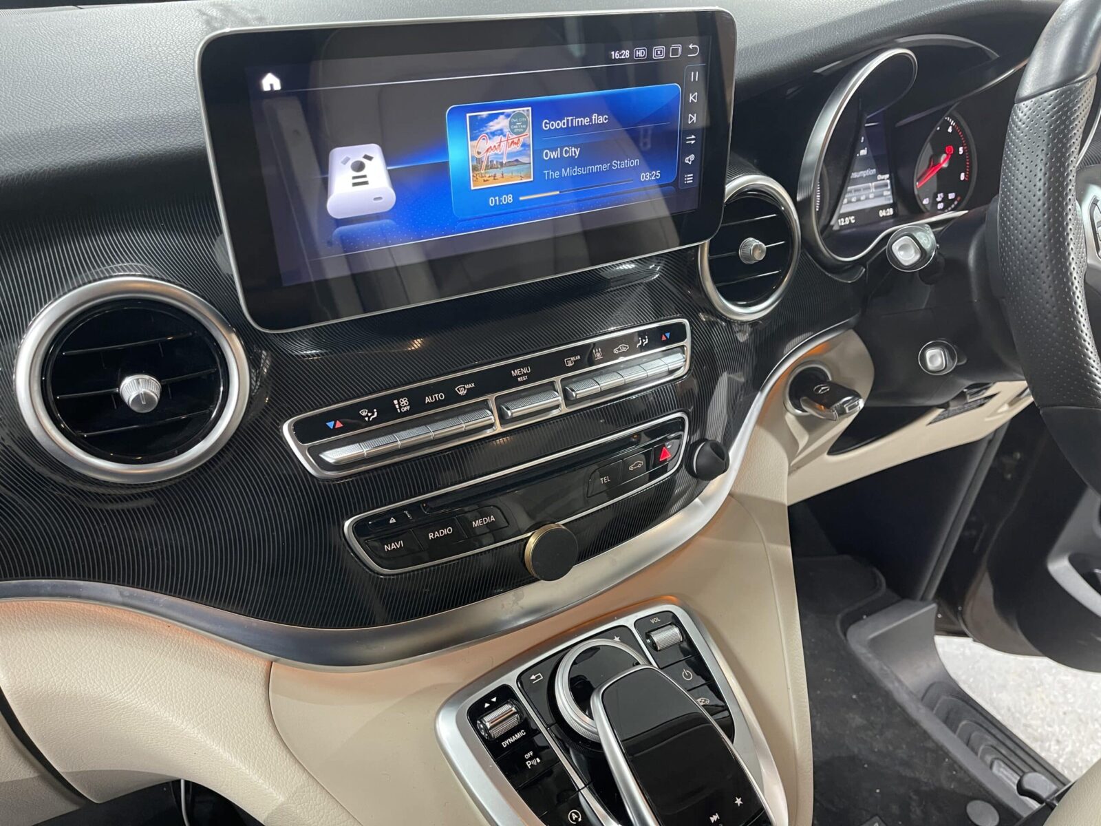 Mercedes-Benz V Class | 2015-2018 | Android Screen - Image 3