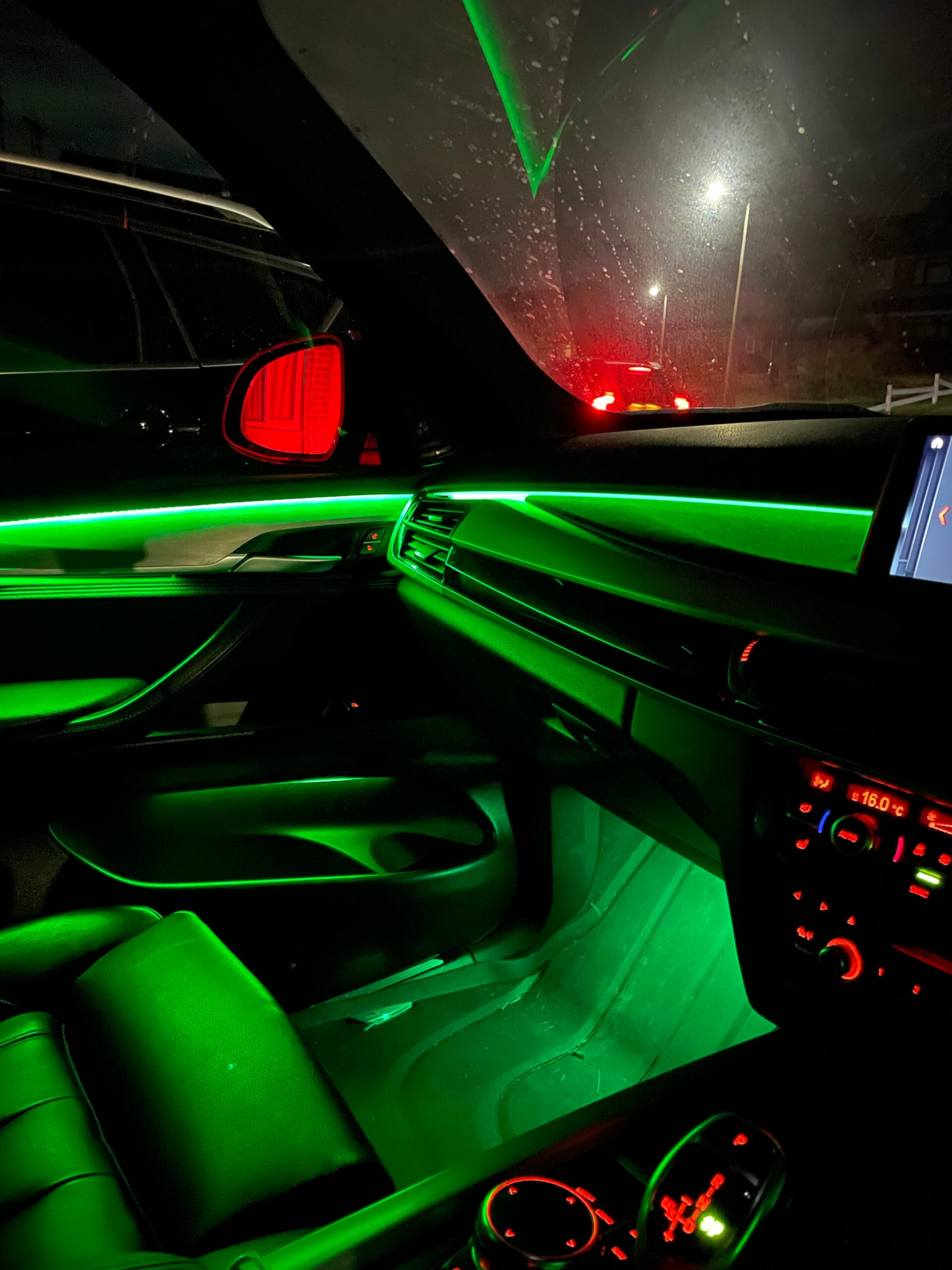 BMW X5 X6 | F15 F16 | OEM Style | Ambient Light Kit - Image 3